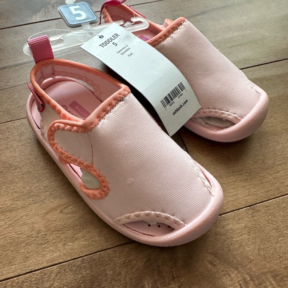 OshKosh B'gosh Toddler Pink Coral Water Shoes